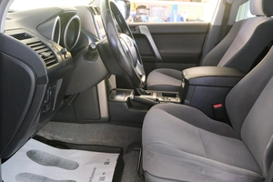 Внедорожник Toyota Land Cruiser Prado 2013 года, 2929000 рублей, Омск