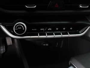 Седан Changan Eado Plus 2023 года, 1749000 рублей, Красный Пахарь