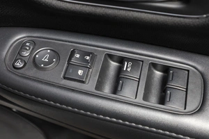 Внедорожник Honda Vezel 2015 года, 1789000 рублей, Новосибирск