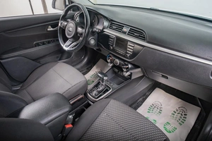 Хетчбэк Kia Rio X-Line 2019 года, 1499000 рублей, Томск