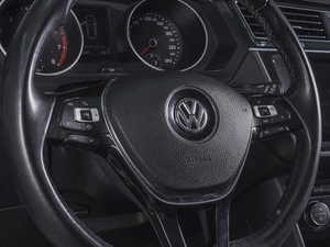 Внедорожник Volkswagen Tiguan 2019 года, 2459000 рублей, Ростов-на-Дону