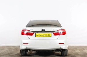 Седан Toyota Camry 2012 года, 1779000 рублей, Тюмень