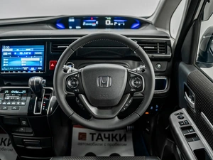 Минивэн Honda Stepwgn Spada 2018 года, 2150000 рублей, Красноярск