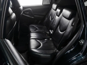 Внедорожник Toyota RAV4 2011 года, 1649000 рублей, Тюмень