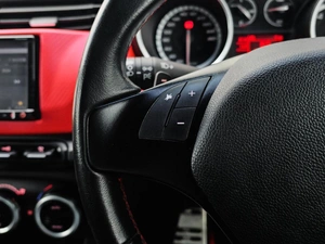 Хетчбэк Alfa Romeo Giulietta 2011 года, 1180000 рублей, Краснодар