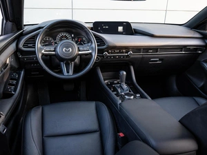 Хетчбэк Mazda 3 2023 года, 3260000 рублей, Краснодар