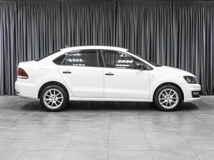 Седан Volkswagen Polo 2020 года, 969000 рублей, Тюмень