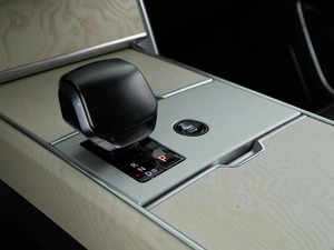 Внедорожник Land Rover Range Rover 2024 года, 30577077 рублей, Москва