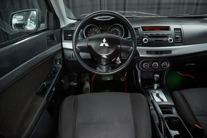Седан Mitsubishi Lancer 2010 года, 649000 рублей, Красноярск