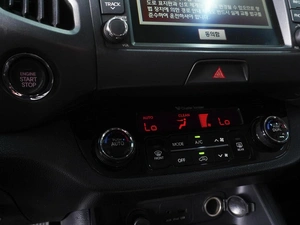 Внедорожник Kia Sportage 2012 года, 1300000 рублей, Ростов-на-Дону