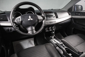 Седан Mitsubishi Lancer 2012 года, 899000 рублей, Сургут