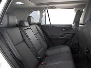 Внедорожник Toyota RAV4 2026 года, 4050000 рублей, Омск