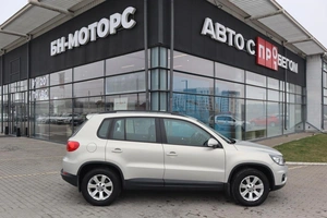 Внедорожник Volkswagen Tiguan 2013 года, 1470000 рублей, Мирное