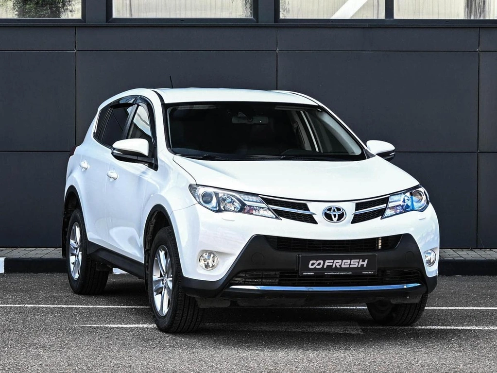 Внедорожник Toyota RAV4 2013 года, 1859000 рублей, Кирилловка