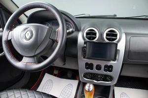 Хетчбэк Renault Sandero 2012 года, 819000 рублей, Оренбург