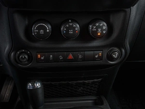 Внедорожник Jeep Wrangler 2014 года, 3799000 рублей, Тюмень