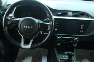 Седан Kia Rio 2021 года, 1589000 рублей, Омск