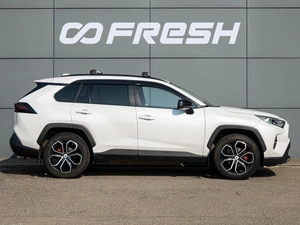 Внедорожник Toyota RAV4 2022 года, 2950000 рублей, Краснодар