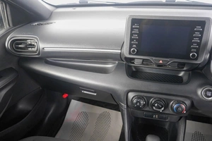 Хетчбэк Toyota Yaris 2021 года, 1439000 рублей, Кемерово