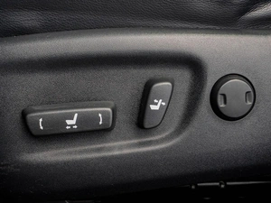 Внедорожник Toyota RAV4 2015 года, 2459000 рублей, Тюмень