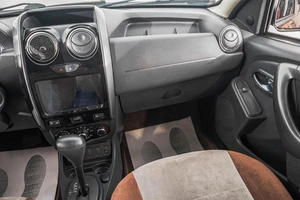 Внедорожник Renault Duster 2016 года, 1449000 рублей, Барнаул