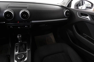 Седан Audi A3 2016 года, 1589000 рублей, Красноярск