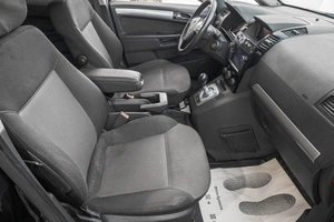 Минивэн Opel Zafira 2011 года, 639000 рублей, Барнаул