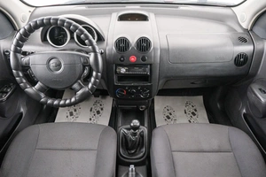Седан Chevrolet Aveo 2005 года, 289000 рублей, Красноярск