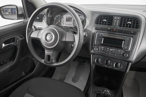 Седан Volkswagen Polo 2013 года, 749000 рублей, Барнаул