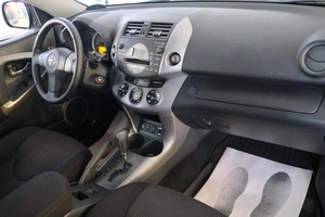 Внедорожник Toyota RAV4 2006 года, 1099000 рублей, Омск