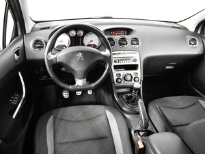 Седан Peugeot 408 2016 года, 843900 рублей, Казань