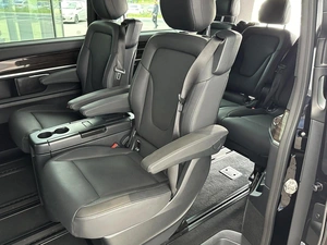 Минивэн Mercedes-benz V-класс 2023 года, 15150000 рублей, Уфа