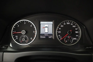 Внедорожник Volkswagen Tiguan 2011 года, 1250000 рублей, Обнинск