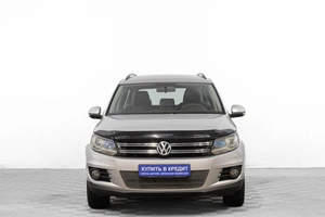 Внедорожник Volkswagen Tiguan 2012 года, 1449000 рублей, Барнаул