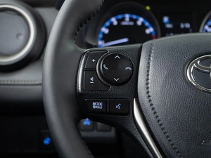 Внедорожник Toyota RAV4 2015 года, 2193055 рублей, Москва