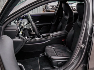 Хетчбэк Mercedes-benz A-класс 2019 года, 2398000 рублей, Краснодар