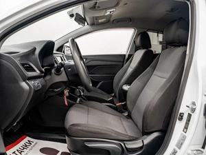 Седан Hyundai Solaris 2019 года, 1349000 рублей, Красноярск