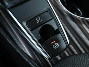 Седан Toyota Camry 2019 года, 2534000 рублей, Кирилловка