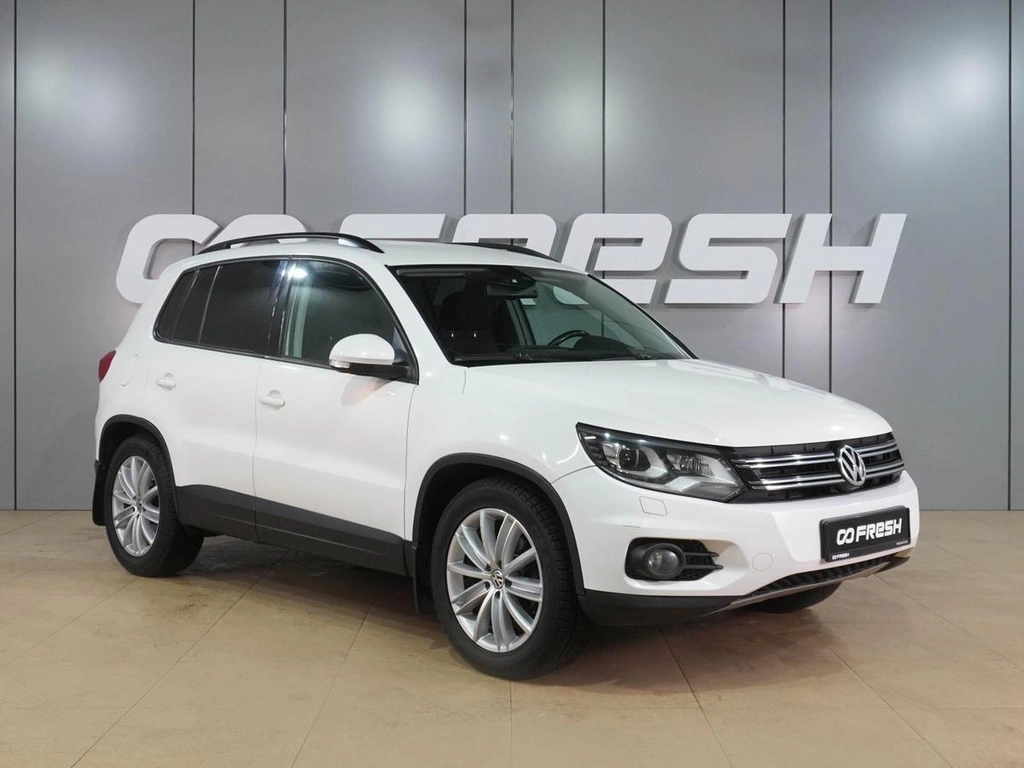 Внедорожник Volkswagen Tiguan 2013 года, 1579000 рублей, Воронеж