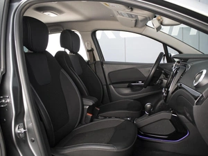 Внедорожник Renault Captur 2020 года, 1900000 рублей, Омск