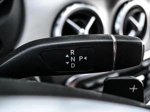 Внедорожник Mercedes-benz GLA-класс 2015 года, 1976000 рублей, Кирилловка