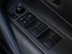Хетчбэк Toyota Corolla 2018 года, 1613000 рублей, Краснодар