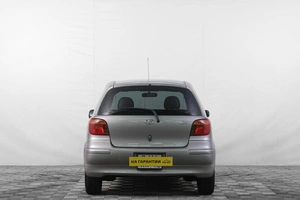 Хетчбэк Toyota Vitz 1999 года, 609000 рублей, Кемерово