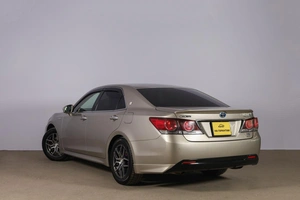 Седан Toyota Crown 2017 года, 3099000 рублей, Новосибирск