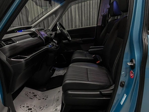 Минивэн Honda Freed 2016 года, 1420000 рублей, Красноярск