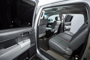 Пикап Toyota Tundra 2008 года, 3499000 рублей, Красноярск