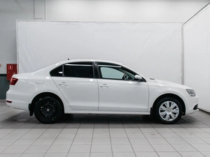 Седан Volkswagen Jetta 2014 года, 990000 рублей, Красноярск