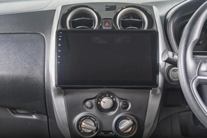 Хетчбэк Nissan Note 2017 года, 1049000 рублей, Томск