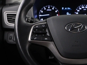 Седан Hyundai Solaris 2019 года, 1635055 рублей, Москва