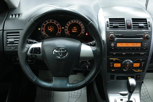 Седан Toyota Corolla 2012 года, 1168000 рублей, Солонцы